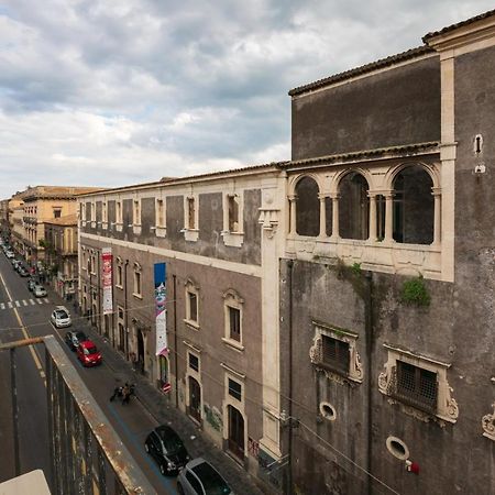 مبيت وإفطار كاتانيا Terrazza Santa Chiara المظهر الخارجي الصورة