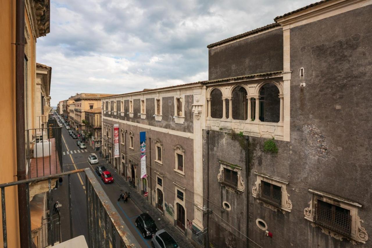 مبيت وإفطار كاتانيا Terrazza Santa Chiara المظهر الخارجي الصورة
