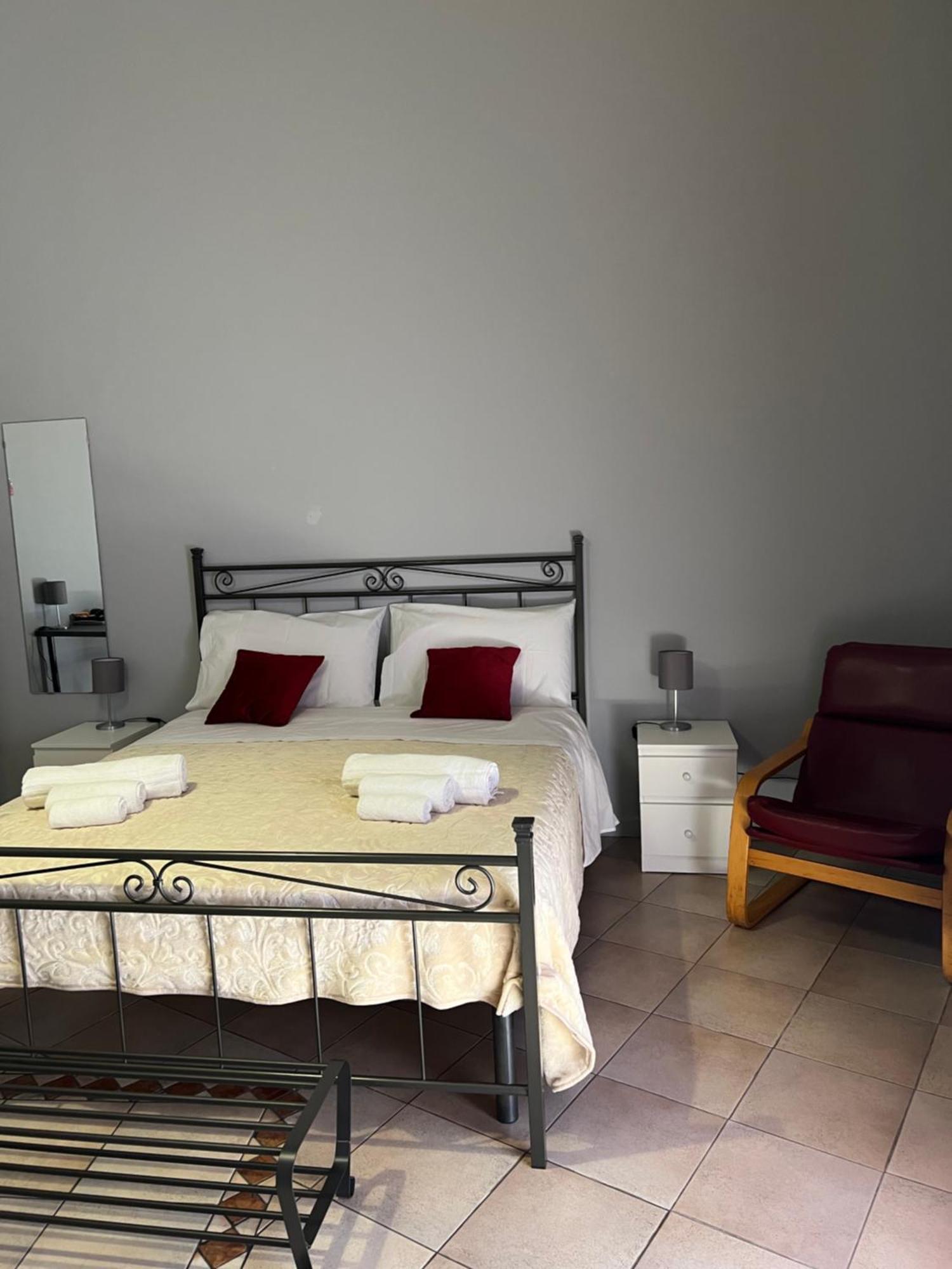 مبيت وإفطار كاتانيا Terrazza Santa Chiara المظهر الخارجي الصورة