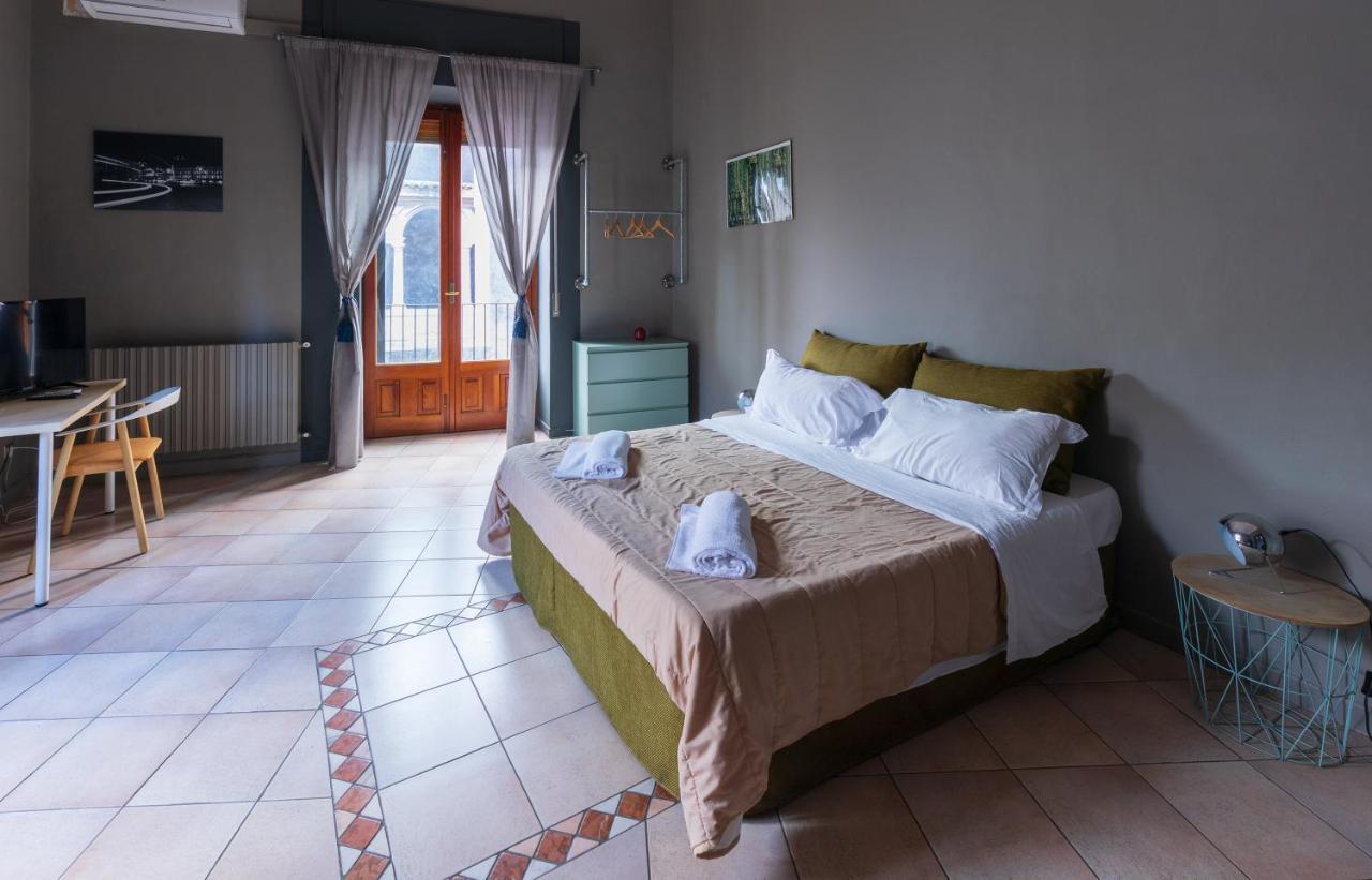 مبيت وإفطار كاتانيا Terrazza Santa Chiara المظهر الخارجي الصورة