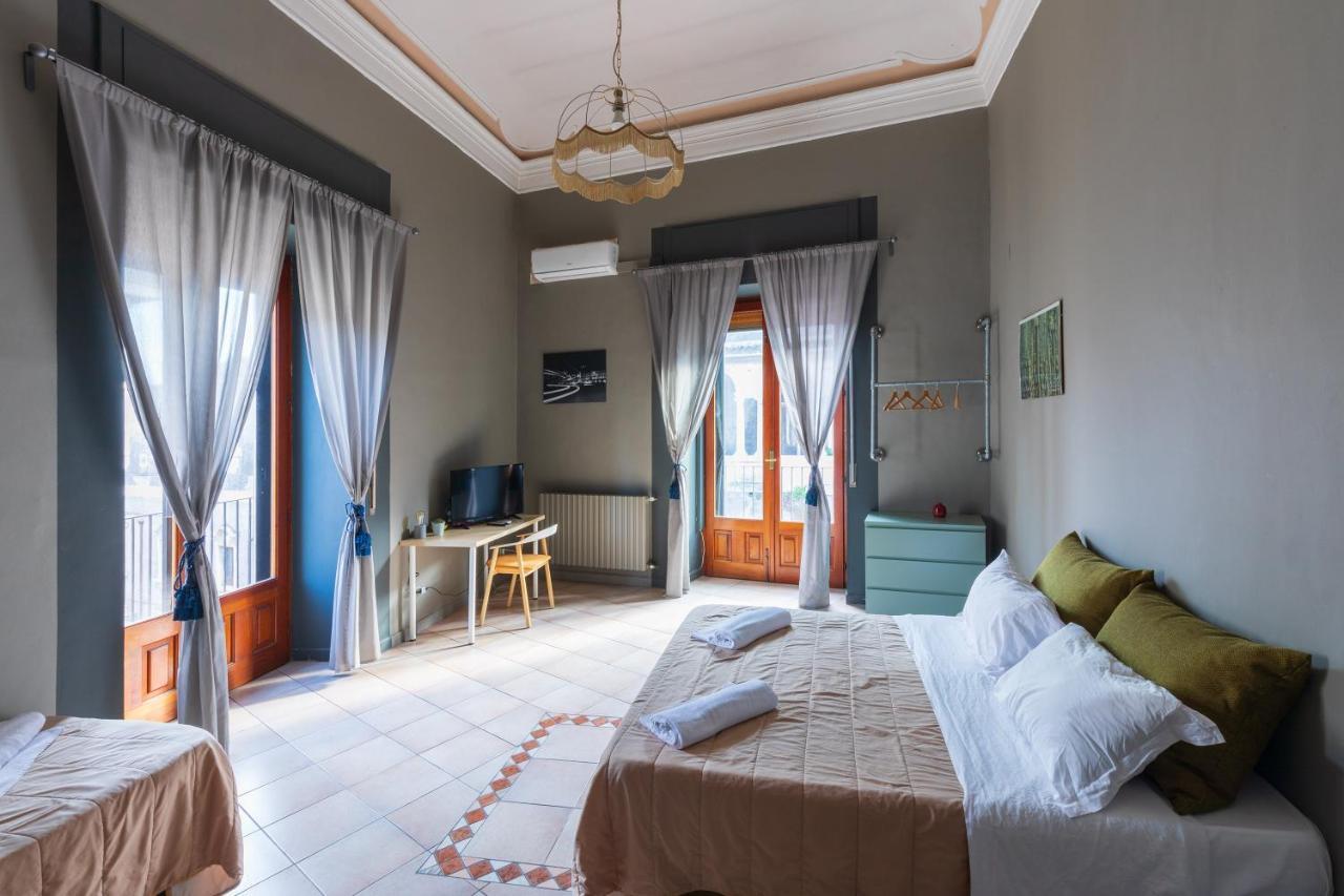 مبيت وإفطار كاتانيا Terrazza Santa Chiara المظهر الخارجي الصورة